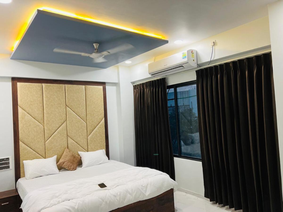 Hotel New City Light Сурат Экстерьер фото