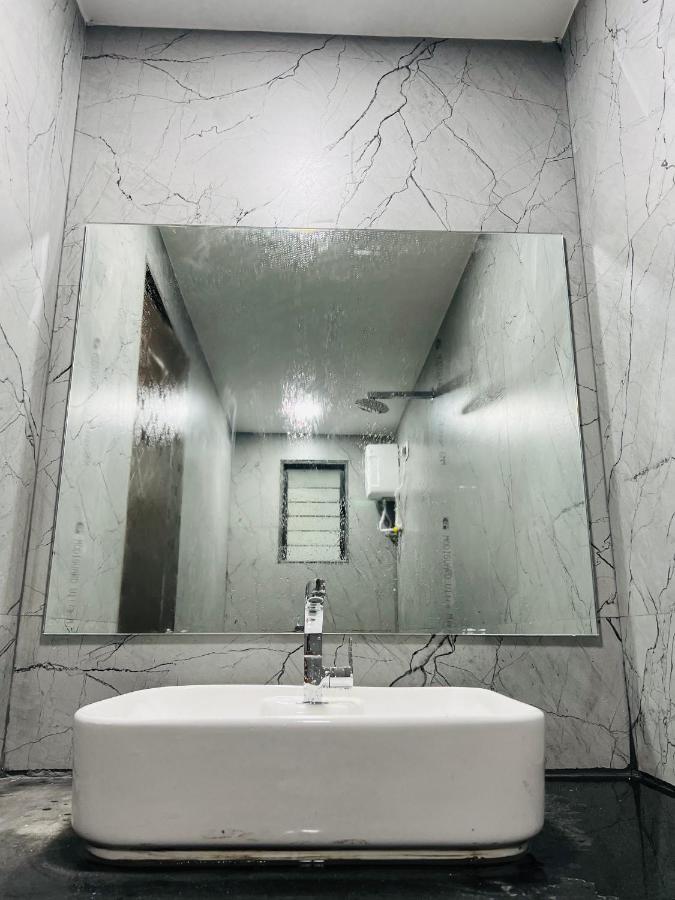 Hotel New City Light Сурат Экстерьер фото