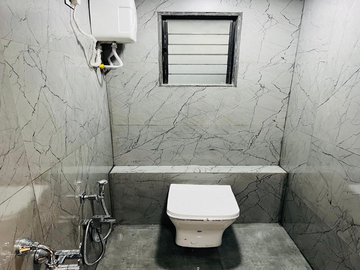Hotel New City Light Сурат Экстерьер фото