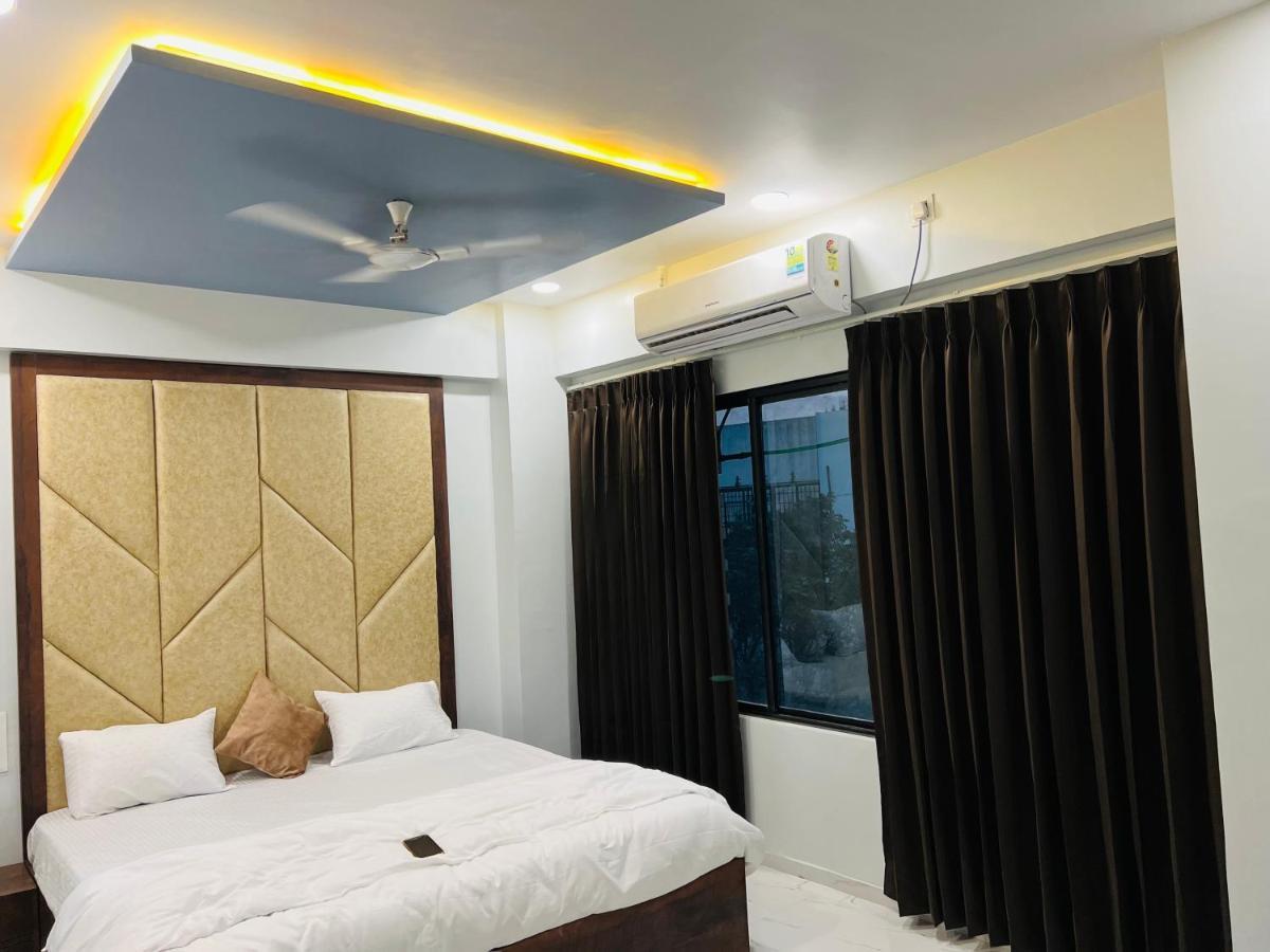 Hotel New City Light Сурат Экстерьер фото