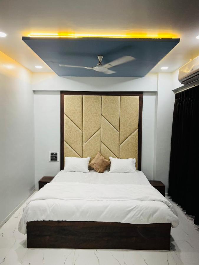 Hotel New City Light Сурат Экстерьер фото